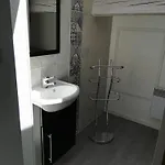 Centre Apartment *